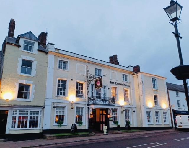 Crown Hotel Brackley Bagian luar foto